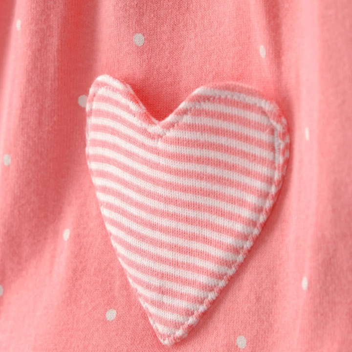Romper corto coral con detalles de corazones