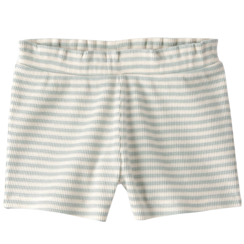 Conjunto de blusa y short de algodón orgánico para niña