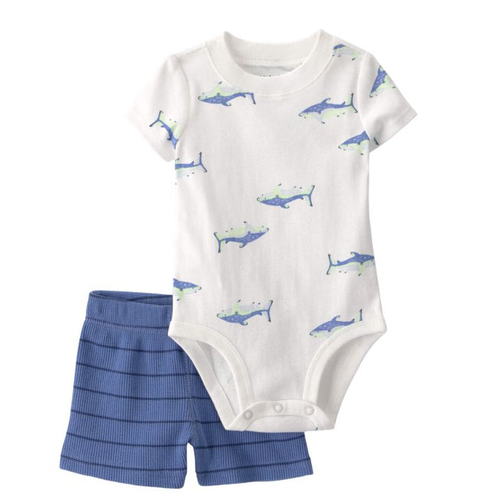 Set de 3 piezas con camiseta, mameluco y short de tiburones para bebito