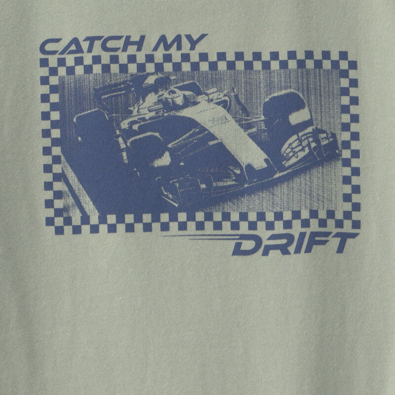 Camiseta manga corta con estampado de auto de carreras para niño