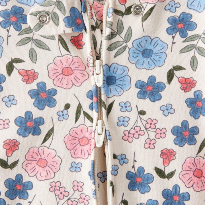 Pijama con estampado floral