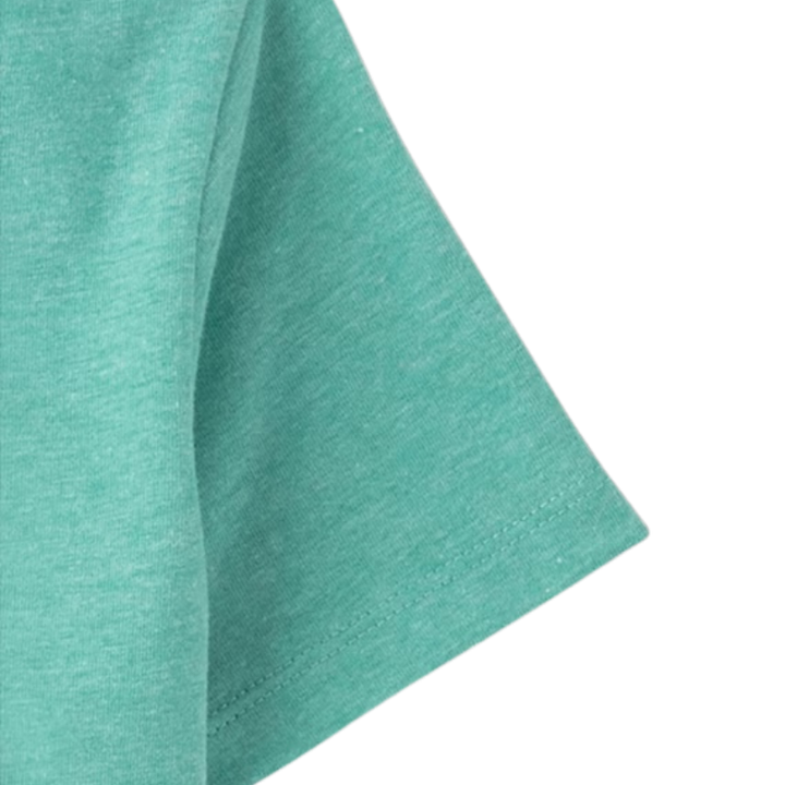 Camiseta verde con diseño de fútbol para niño