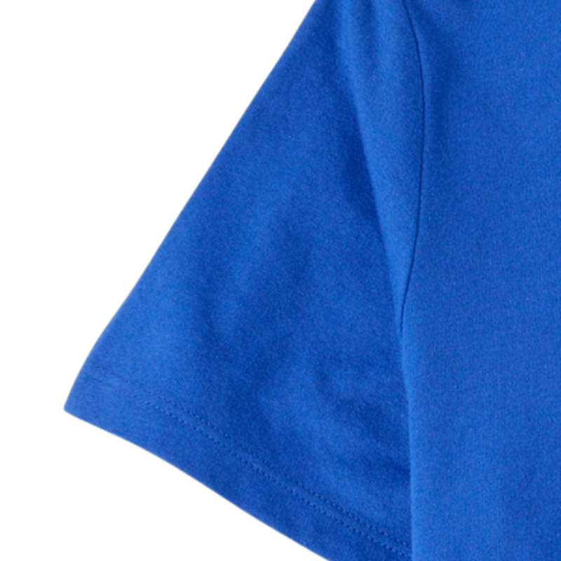 Camiseta azul con diseño de béisbol para niño